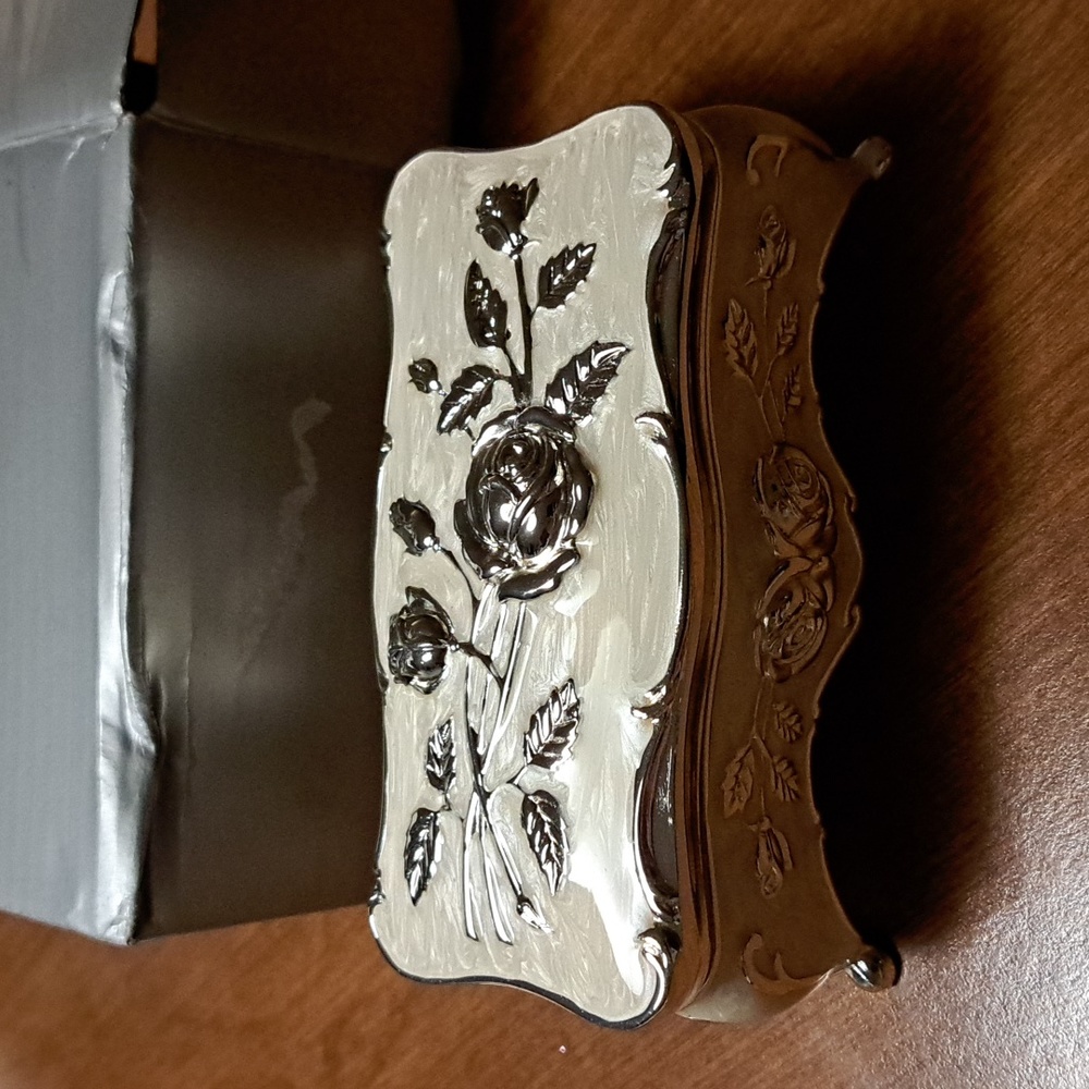 Jewelry box/ BUNDLE ONLY 2or more items